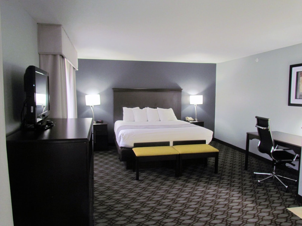 Oak Hill Inn & Suites - photo 24