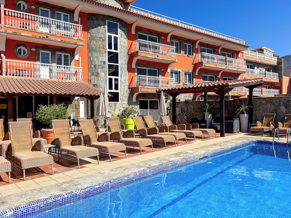 Hotel La Aldea Suites — hotel in San Nicolas