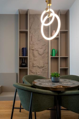 Moon Garden 1Bedroom Apartment in Nusco City — 4-Star Luxury Hotel in Bucharest, Romania