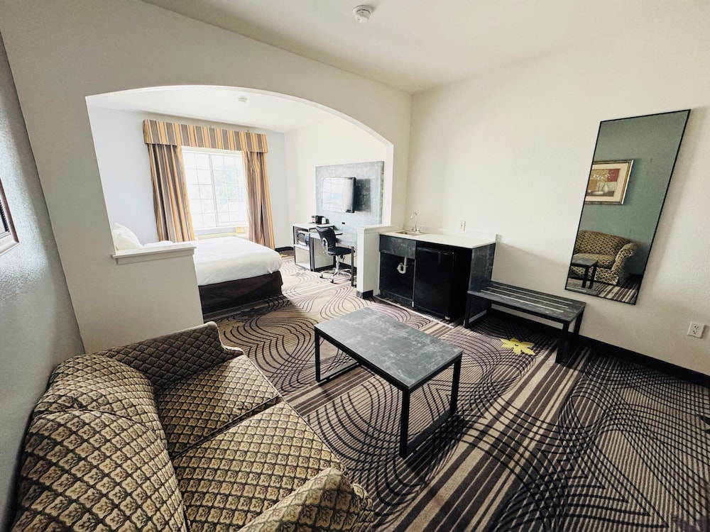 FairBridge Inn & Suites Cleburne - photo 17
