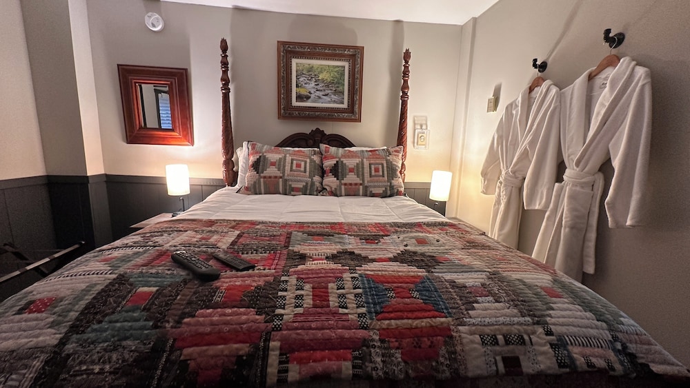 Phineas Swann Inn & Spa - photo 79