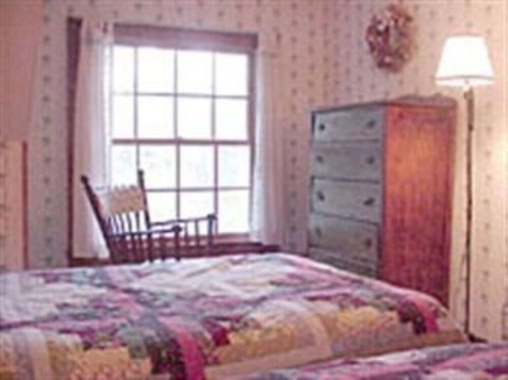 Arlington's West Mountain Inn - photo 32