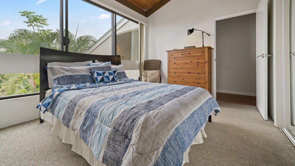 Kailua Bay Resort 3301 Two Bedroom Condo - photo 5