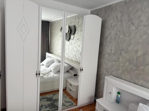 Apartament S 22 — Roman — photo 3