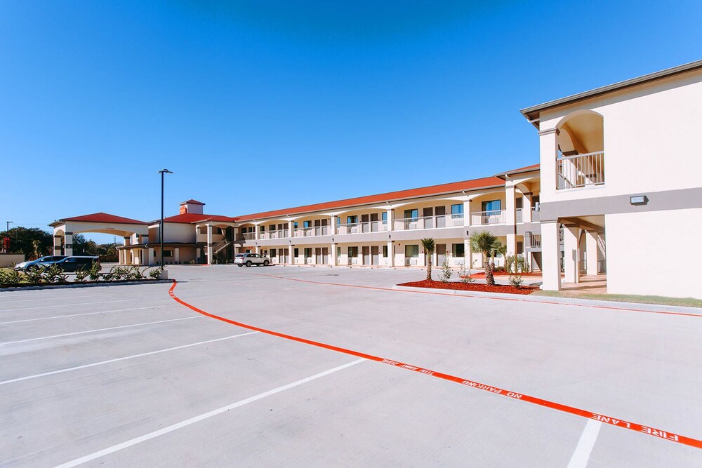 Palace Inn Katy Mills - photo 24
