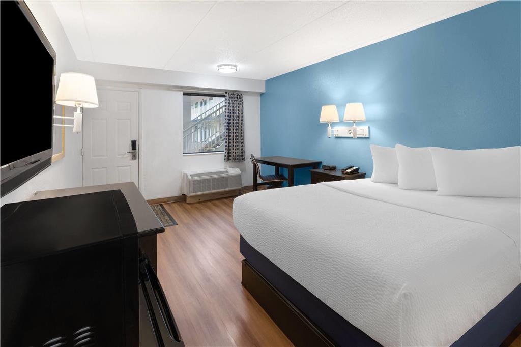 Travelodge by Wyndham Madison Heights MI - photo 15