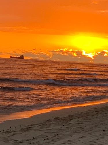 Ewa Beachhouse - carbon neutral hotel in 'Ewa Beach