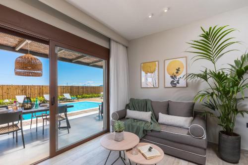 Villa Maira Rose by Villa Plus — 4-Star Luxury Hotel in Katastarion, Greece