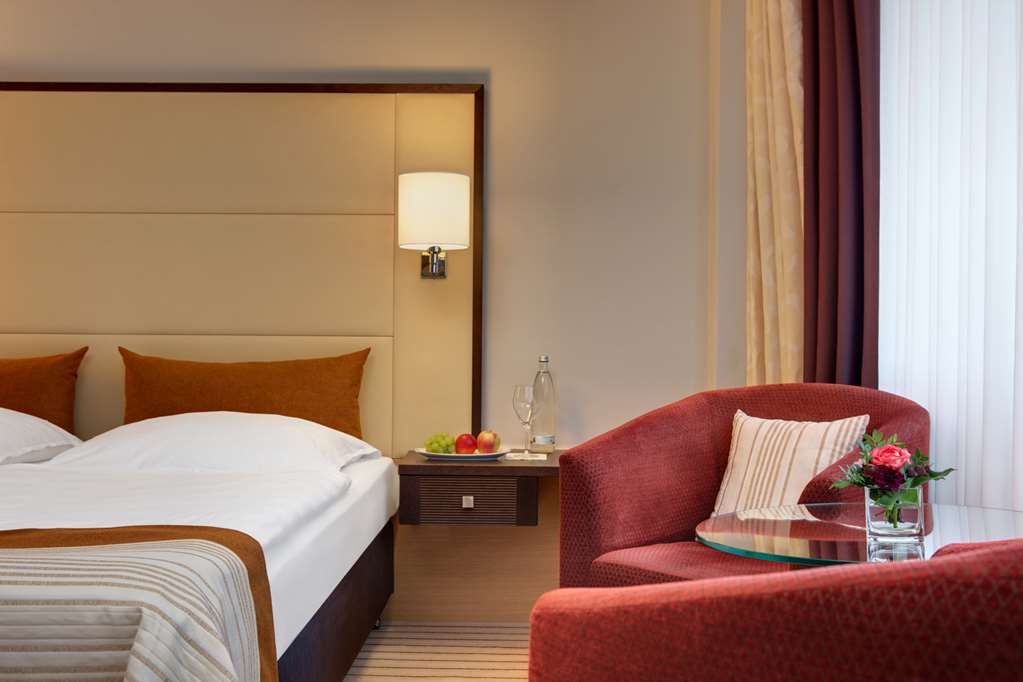 Steigenberger Hotel Bad Neuenahr, Germany - Standard room