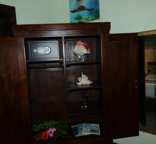 Kalani Hawaii Private Lodging - photo 66
