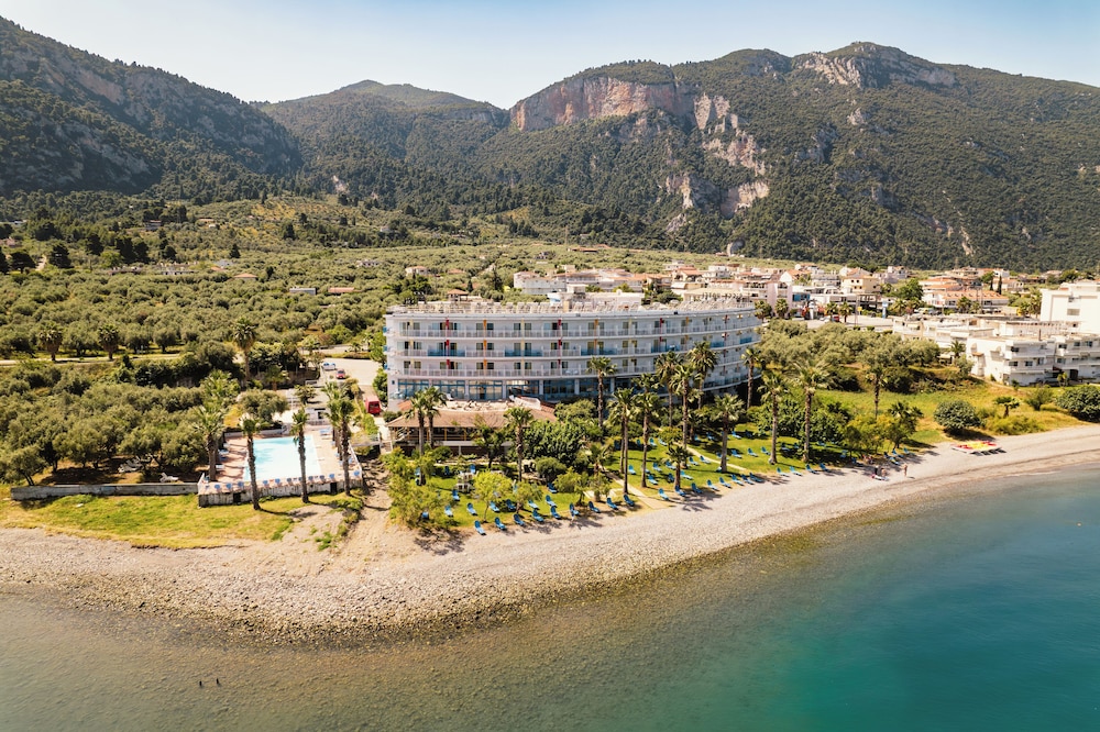 Hotel Sissy Kamena Vourla in Kamena Vourla, Greece