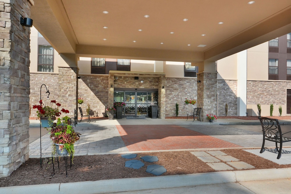 Hampton Inn Martinsville - photo 48