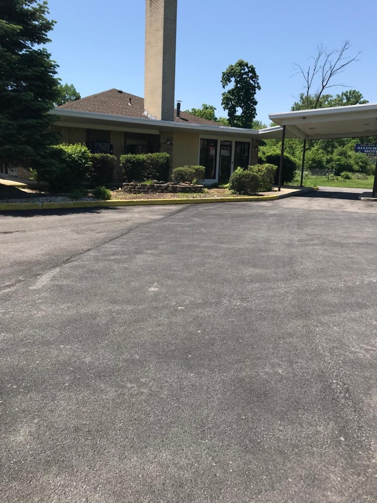 Allenwood Motel - photo 37