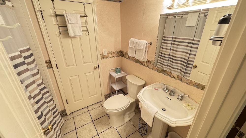 Royal Garden Resort 1608 3 Bedroom Condo by RedAwning - photo 8