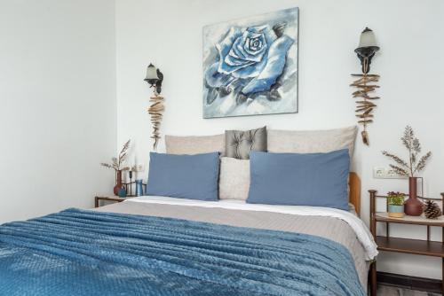 Ocean Breeze Retreat Honeymoon Apartment with Sea View in Porta Batumi Tower