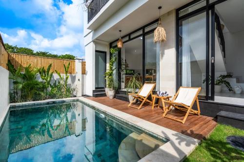 Tropical 2 Bd Villa With Private Pool Canggu Yoda Villa — 4-Star Luxury Hotel in Canggu, Indonesia
