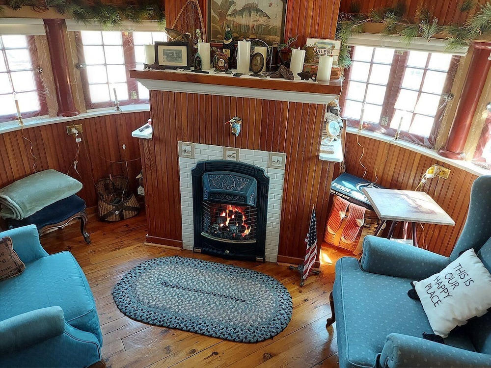 The Queen A Victorian Bed & Breakfast - photo 30