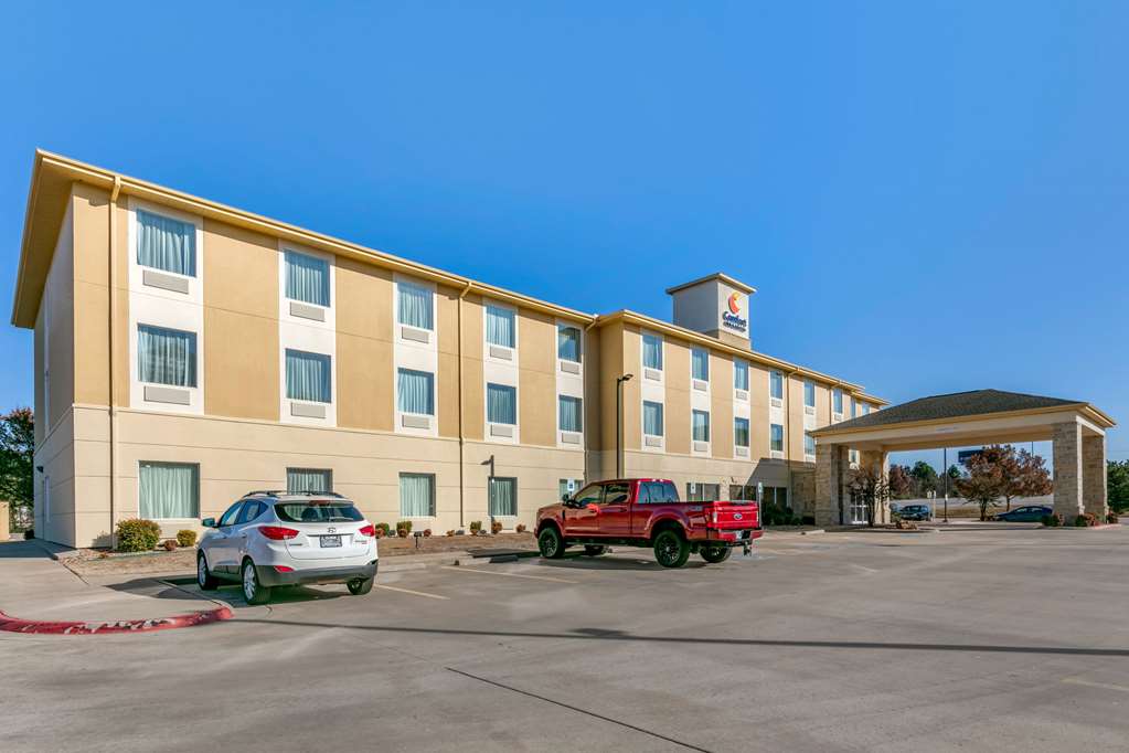 Comfort Inn & Suites Van Buren Fort Smith - photo 2