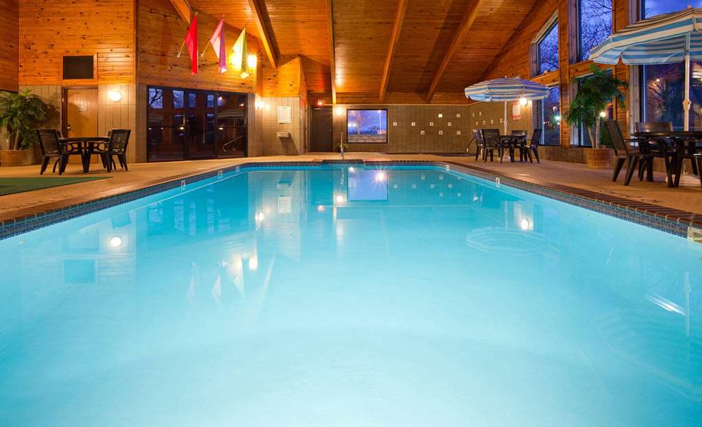 AmericInn by Wyndham Beulah - photo 6