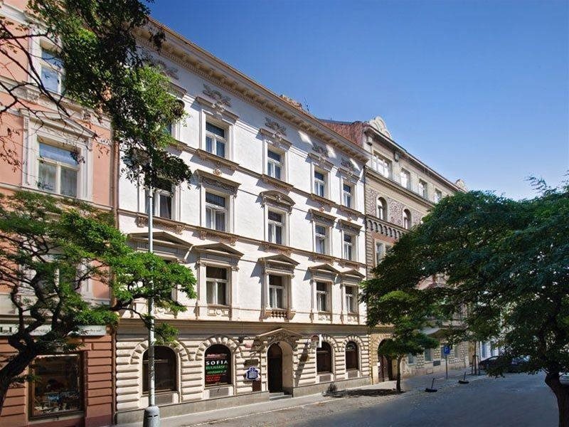 Sofia - carbon neutral hotel in Prague