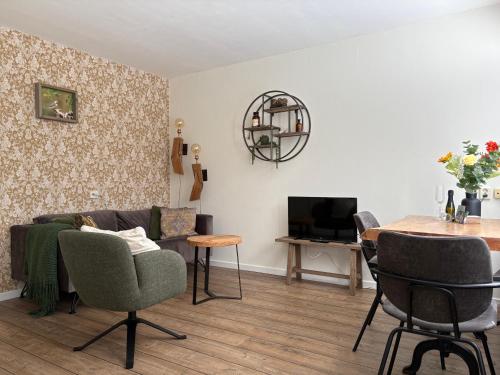 Boshuisje Koolmees park Hoefbos Otterlo in Otterlo, Netherlands