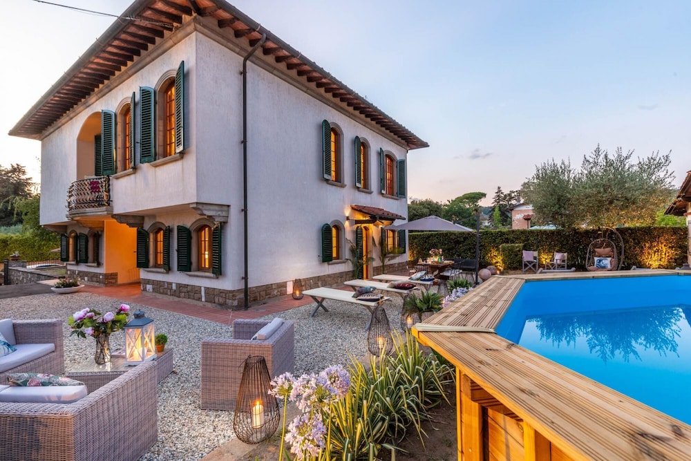 Villa Cesare Convenient and Smart — 4-Star Luxury Hotel in Lucca, Italy