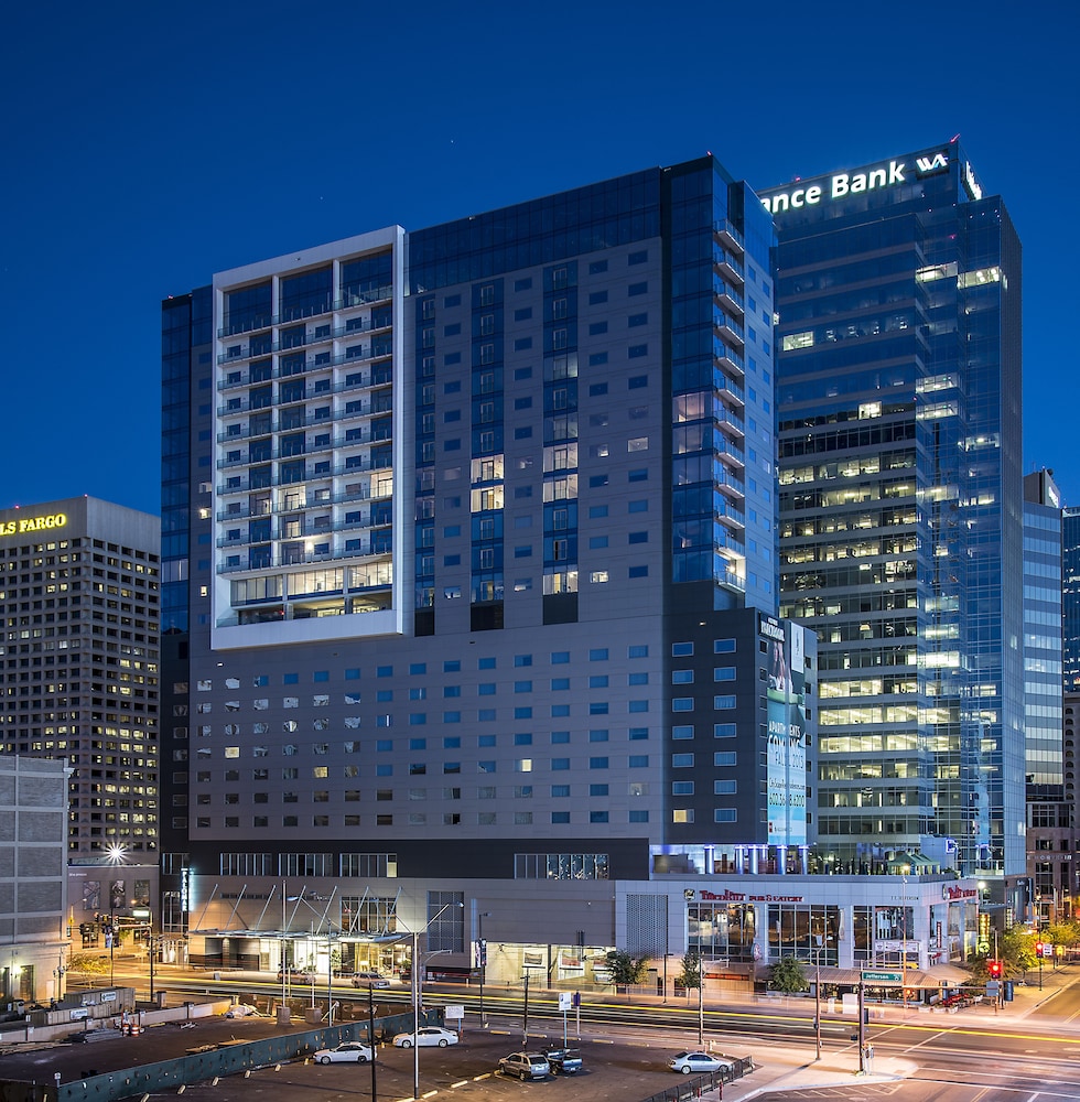Kimpton Hotel Palomar Phoenix Cityscape by IHG - photo 158