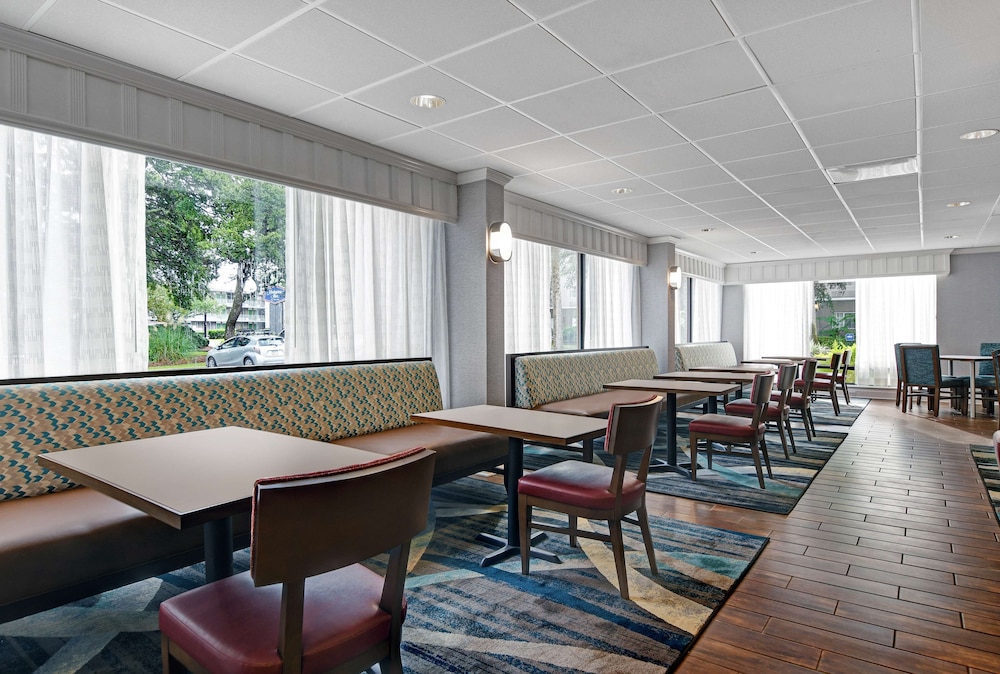 Hampton Inn Charleston Mount Pleasant Patriots Point - photo 6