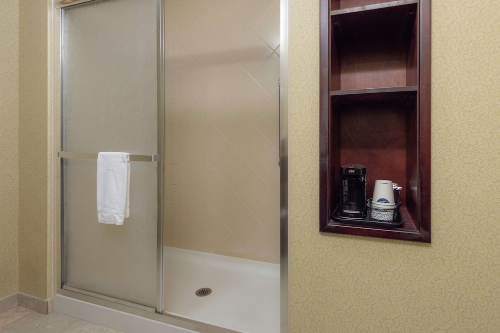 Hampton Inn & Suites Vicksburg - photo 50