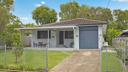 20 Roslin St Moffat Beach Qld — Caloundra