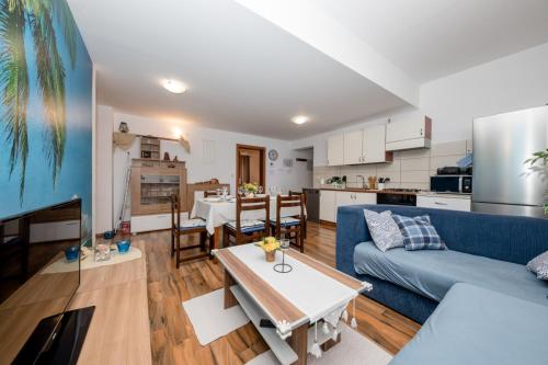 Apartment in Mundanije with Seaview Terrace Air condition WIFI — 4-Star Luxury Hotel in None, Croatia
