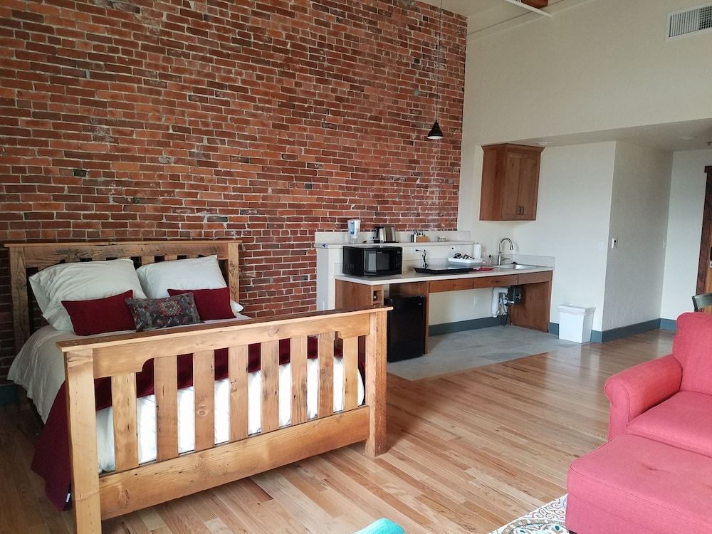 Amity Flats — Amity — photo 2