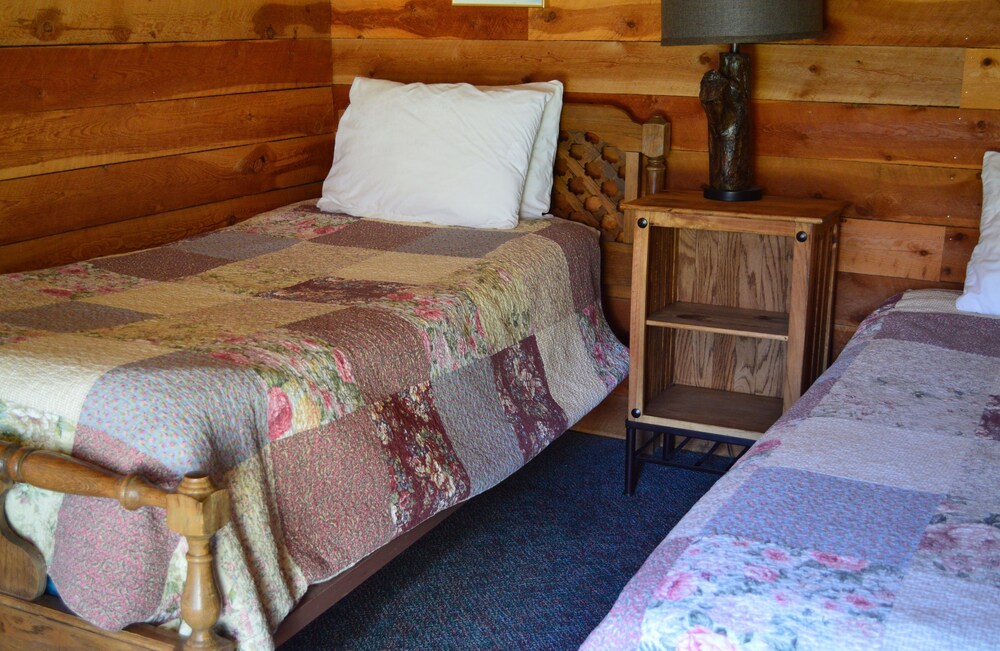 Daven Haven Lodge & Cabins - photo 25