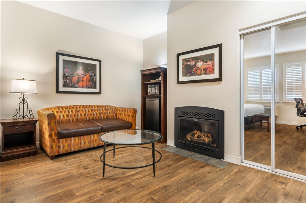 Best Western Rose Garden Inn - photo 35