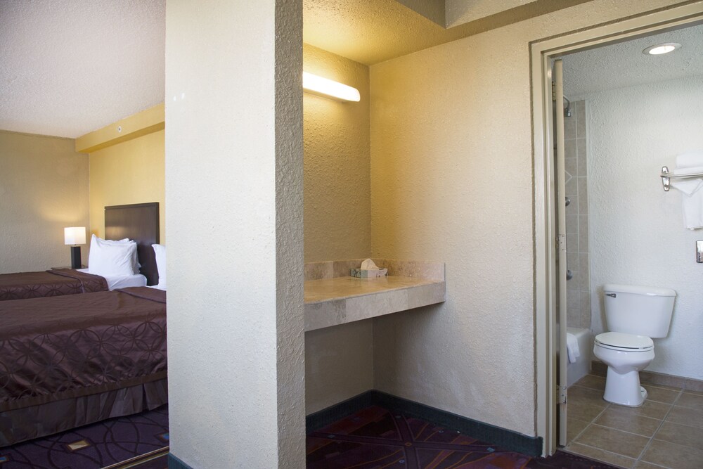 Consulate Hotel Airport Sea World San Diego Area - photo 15