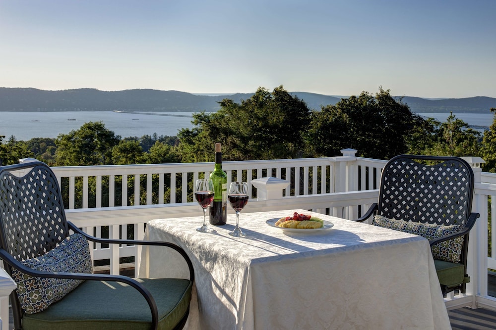 Tarrytown House Estate on the Hudson - photo 31