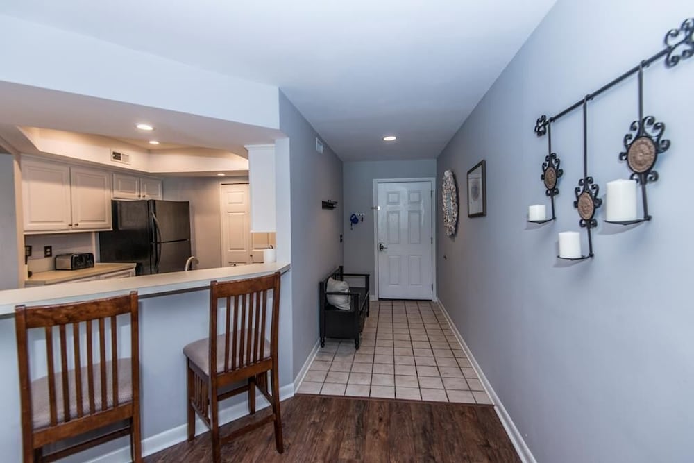 406 Yacht Harbor Court - photo 8