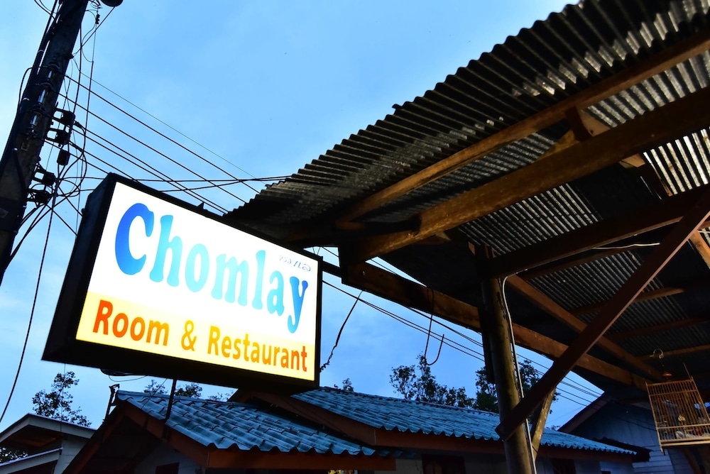 Chomlay Room & Restaurant in Ko Lanta, Thailand