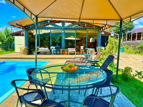 Eco Saguramo Chalet