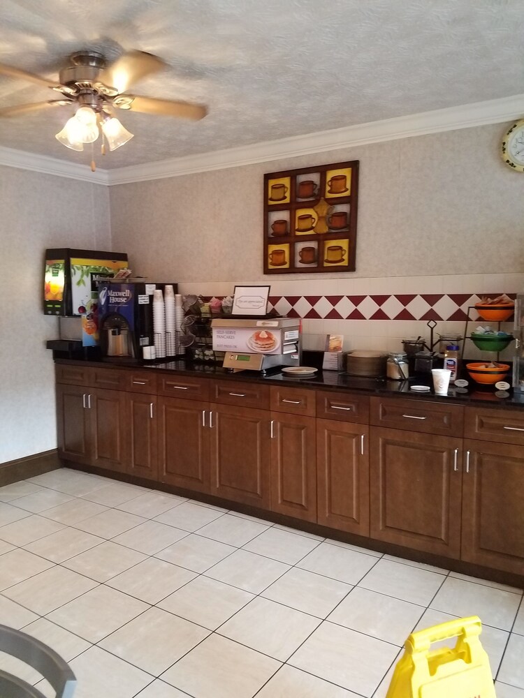 Best Western Kennesaw Inn - photo 20