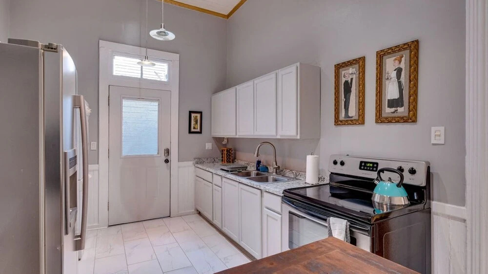 Elegant 2BR on Forsyth Park Savannah - photo 14
