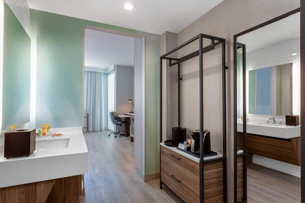 Wyndham Garden Miami International Airport - photo 13