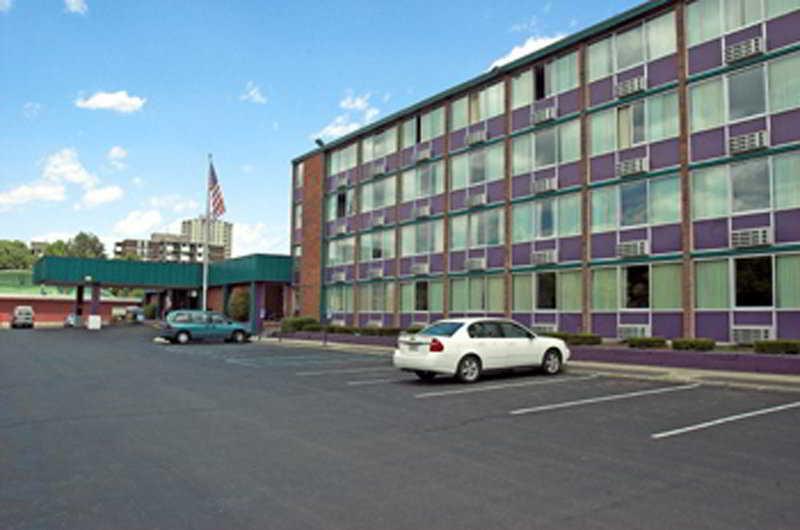 Best Western Rensselaer Inn - photo 3