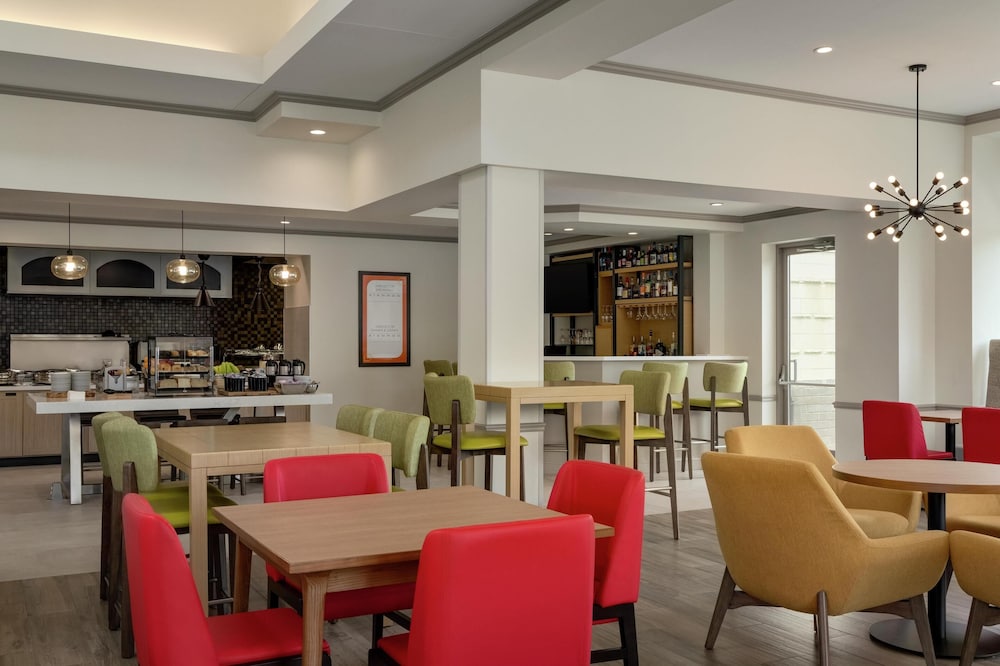 Hilton Garden Inn Cleveland Airport - photo 27