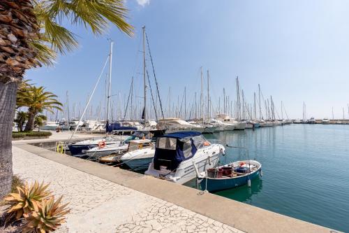 Aregai Marina Exclusive Seaside Apartments — 4-Star Luxury Hotel in Santo Stefano Al Mare, Italy