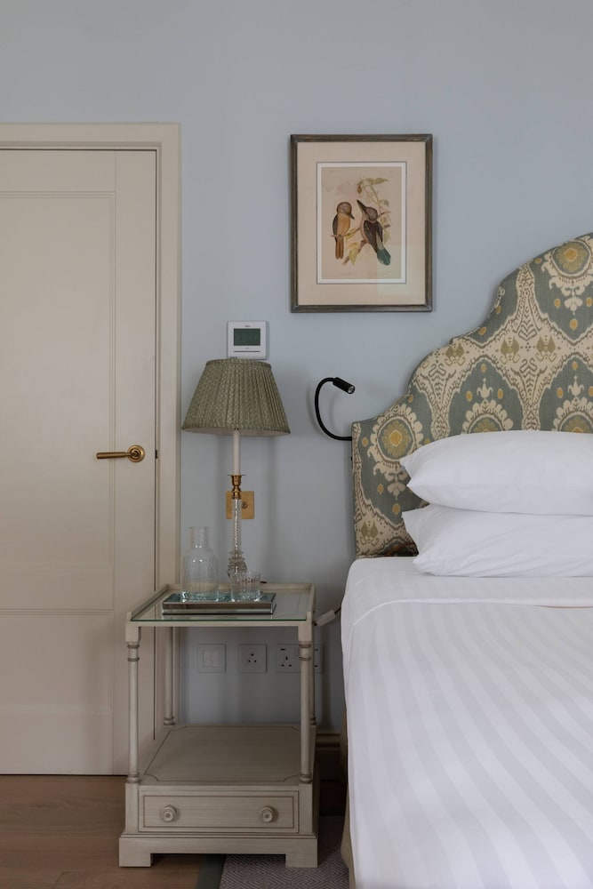 Burton Mews by Onefinestay — 4-Star Luxury Hotel in London, United Kingdom