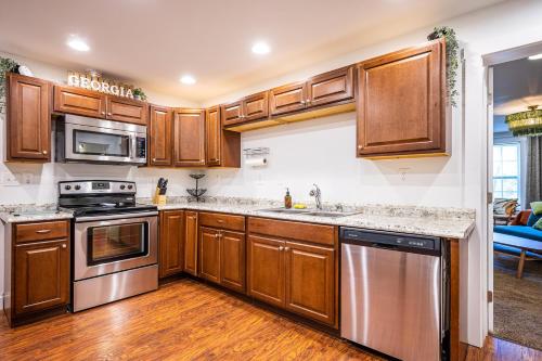 Cozy Bohemian 2 bed 1 Bath in Decatur — 4-Star Luxury Hotel in Decatur, United States