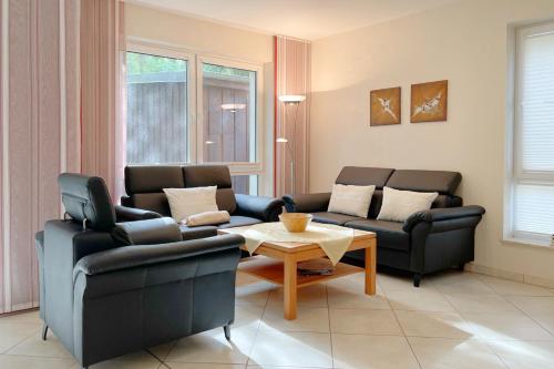 Zum Sonnenstrand Jägerstrasse 10a Ferienwohnung 2 — 4-Star Luxury Hotel in Seebad Bansin, Germany