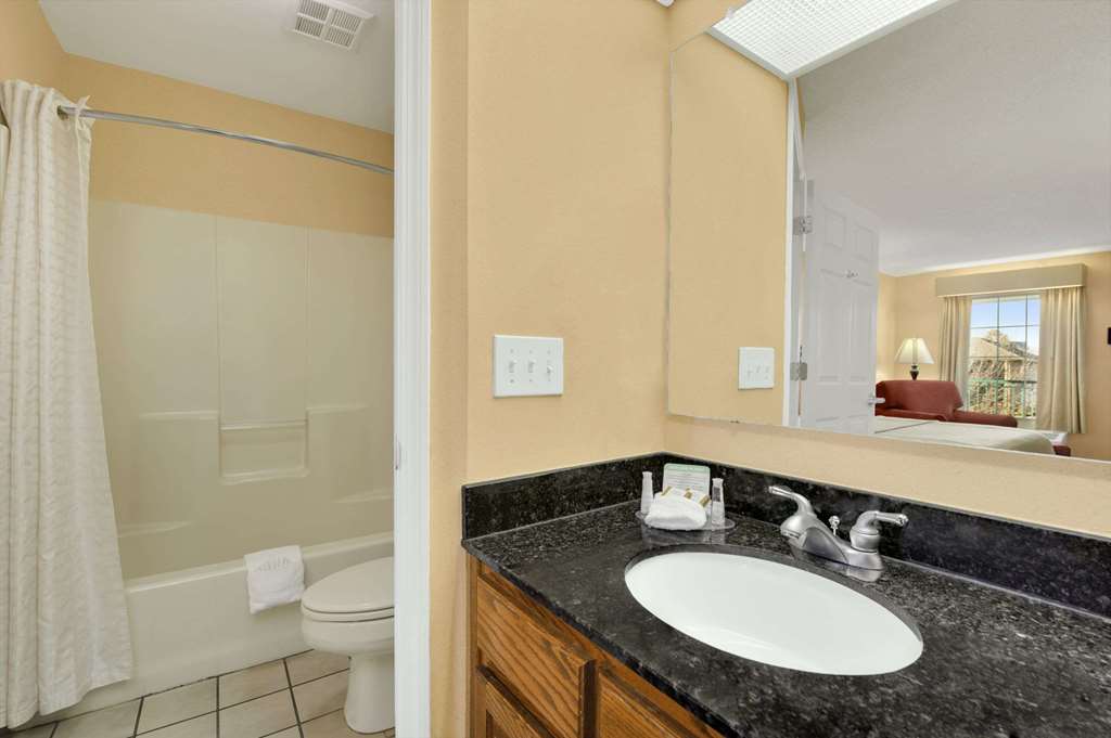 Baymont by Wyndham Warner Robins - photo 14