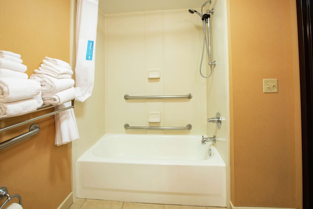 Hampton Inn Elizabethtown KY - photo 15